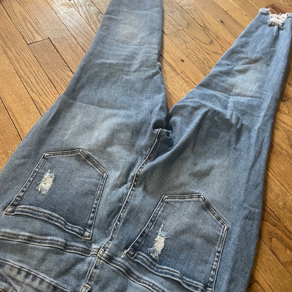 Jeans - Picture 2 of 3